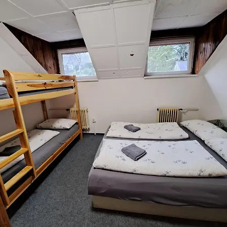 Jedlovka بيت للعطل *