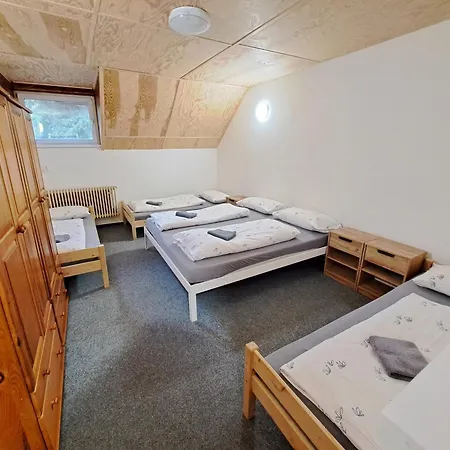 بيت للعطل Jedlovka